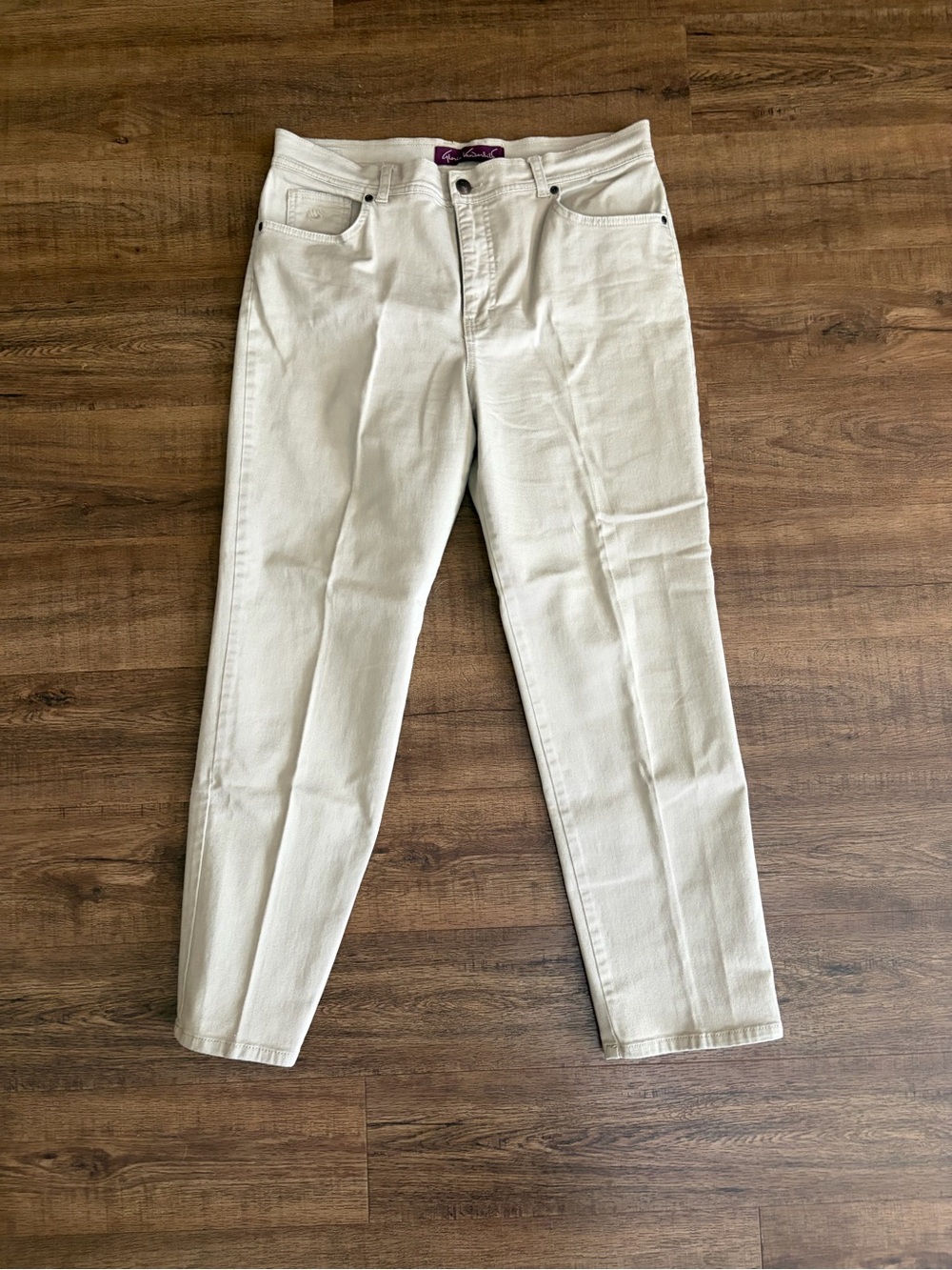 ✨ GLORIA VANDERBILT High-Rise Tapered Mom Jeans ✨